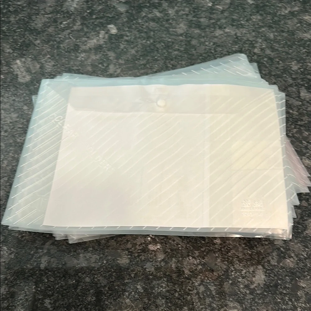 20 x Clear Document Holders Button Snap Closure Letter Size 8.5”x11” holder NWOT